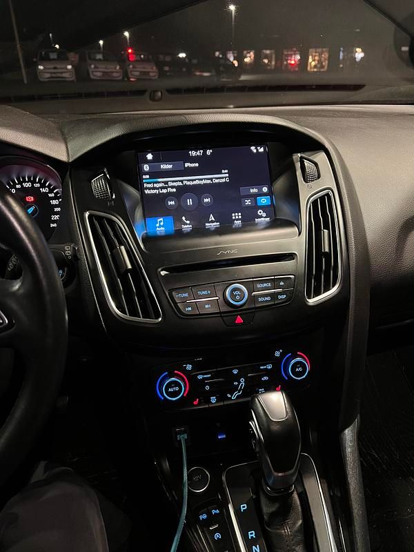 Brugt Ford Focus Business Edition 120 HK (88 kW) 2017 Sort  Stationcar