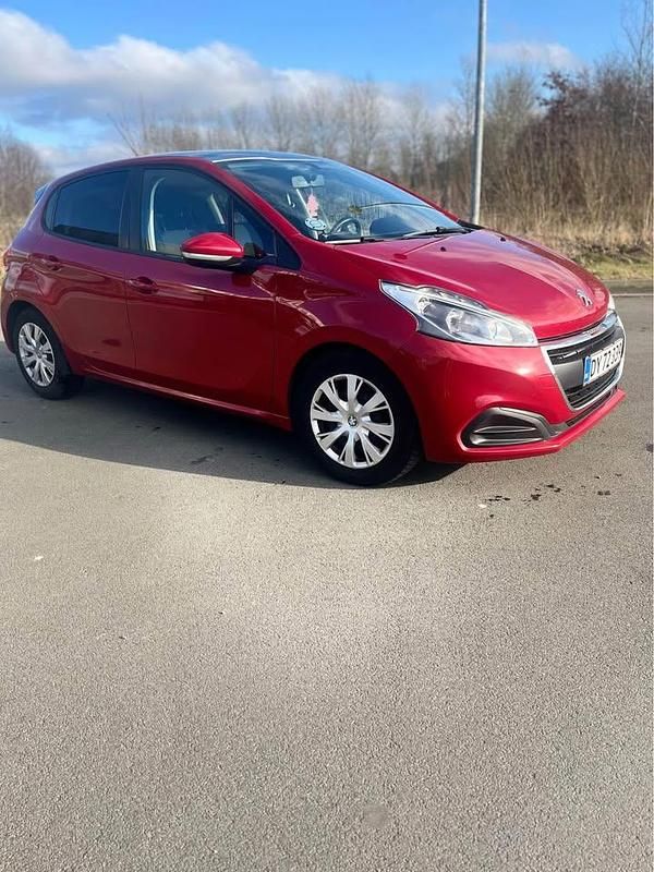 Brugt Peugeot 208 Allure Sky 100 HK (73 kW) 2016 Rød Hatchback