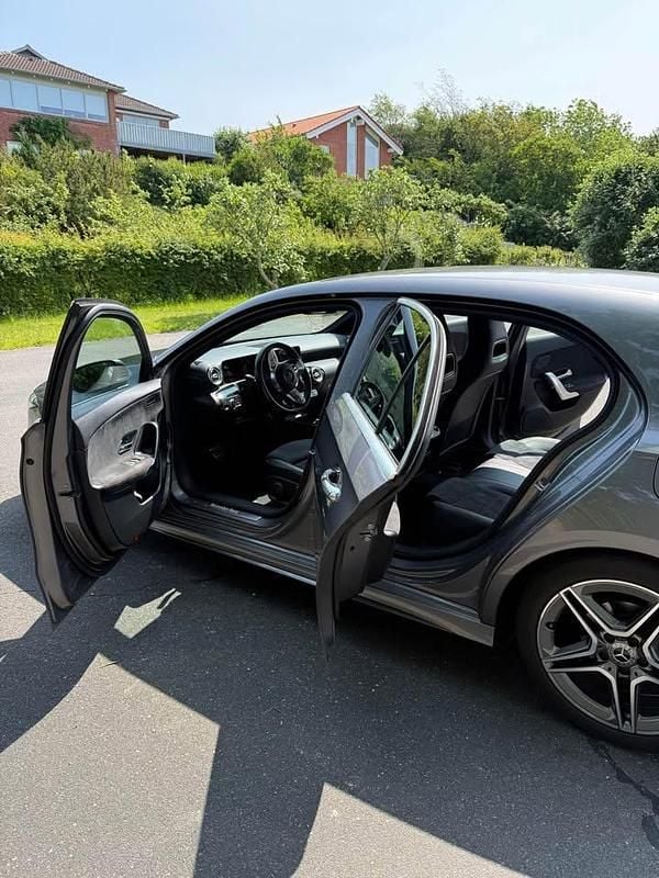 Brugt Mercedes A180 AMG line 116 HK (85 kW) 2018 Grå Hatchback