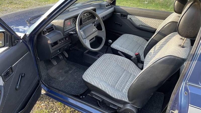 Brugt Mazda 323 1984