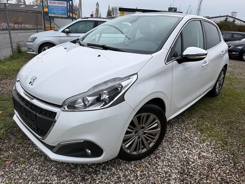Hvid Brugt 2019 Peugeot 208 Allure Sky Hatchback | 64.990 kr. (God pris) - Billede 1/4