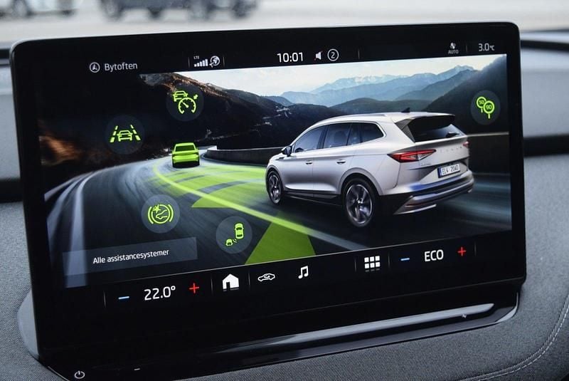 Brugt Skoda Enyaq iV Loft 131 kW (179 HK) 2022 Rødmetal SUV