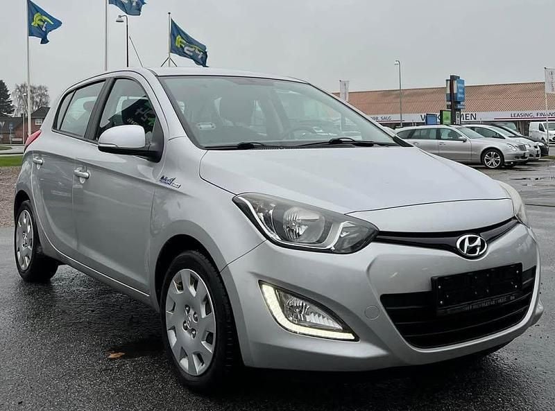Brugt Hyundai i20 75 HK (55 kW) 2013 Hatchback