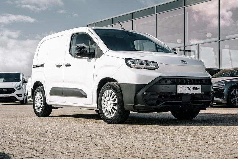 Hvid Ny 2025 Toyota Proace City City MPV | 154.900 kr. (Super pris) - Billede 1/4