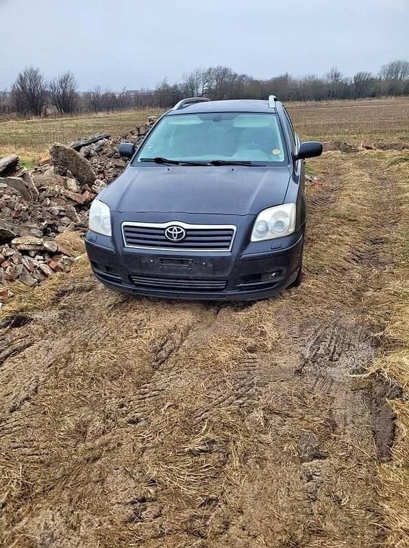 Brugt Toyota Avensis 116 HK (85 kW) 2005 Stationcar