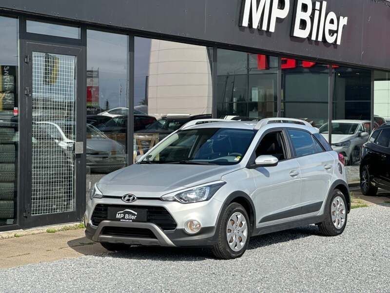 Grå Brugt 2017 Hyundai i20 Active Cross Hatchback | 89.900 kr. (God pris) - Billede 1/4