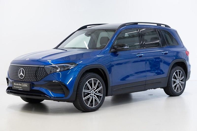 Farve: blåmetal Brugt 2025 Mercedes EQB250+ AMG SUV | 389.900 kr. (Dyr) - Billede 1/4