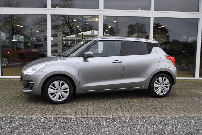 Brugt Suzuki Swift Action 90 HK (66 kW) 2018 Sølvgråmetal Hatchback
