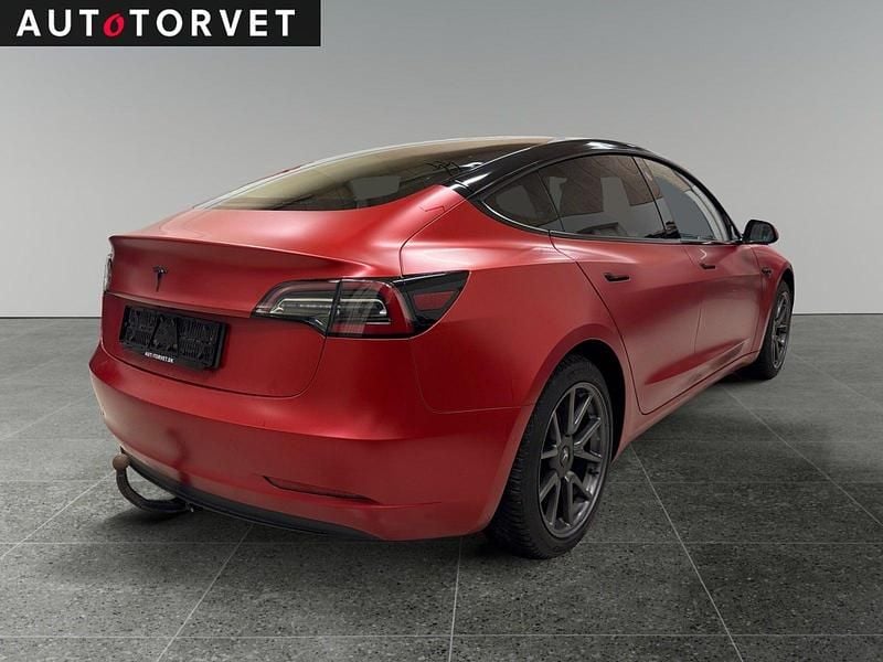 Brugt Tesla Model 3 Standard Range 225 kW (306 HK) 2019 Rødmetal Sedan