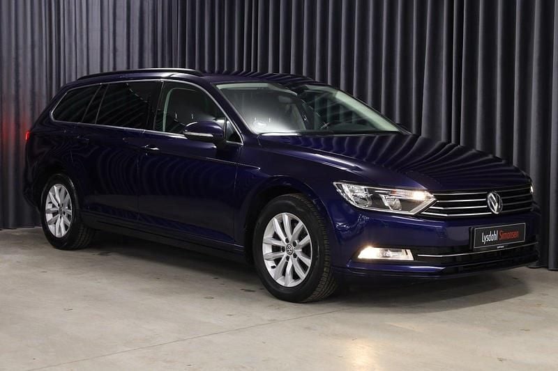 Mørkblåmetal Brugt 2019 VW Passat Comfortline Sedan | 199.900 kr. (Fair pris) - Billede 1/4