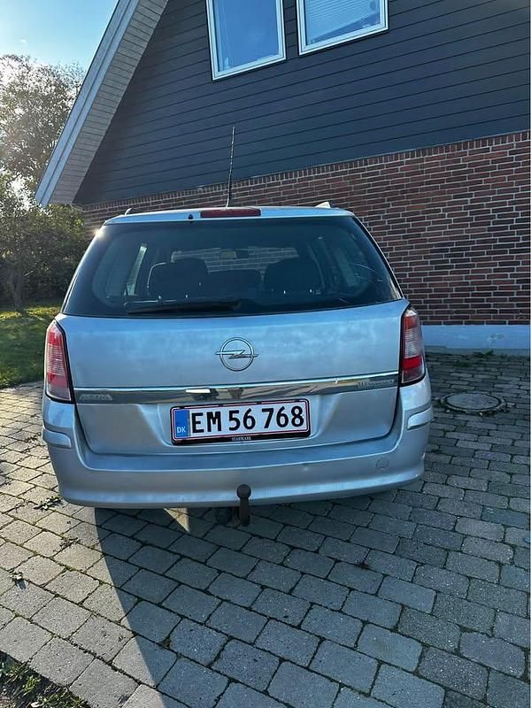 Brugt Opel Astra 105 HK (77 kW) 2007 Stationcar