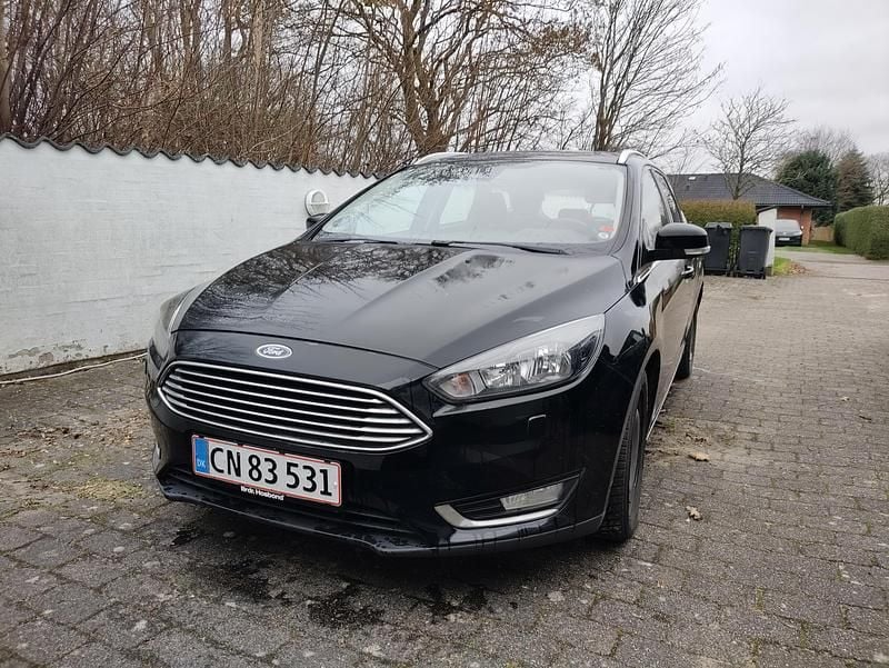 Sort Brugt 2017 Ford Focus Titanium Stationcar | 66.400 kr. (Fair pris) - Billede 1/7