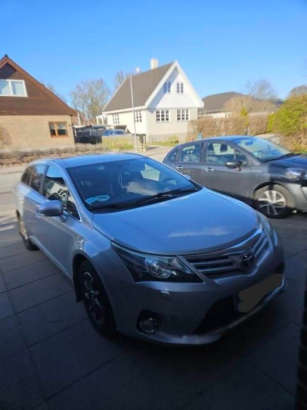 Brugt Toyota Avensis 2012 Sedan