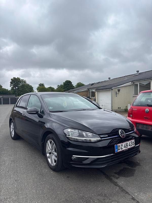 Sort Brugt 2017 VW Golf VII Comfortline Hatchback | 139.500 kr. (Fair pris) - Billede 1/8