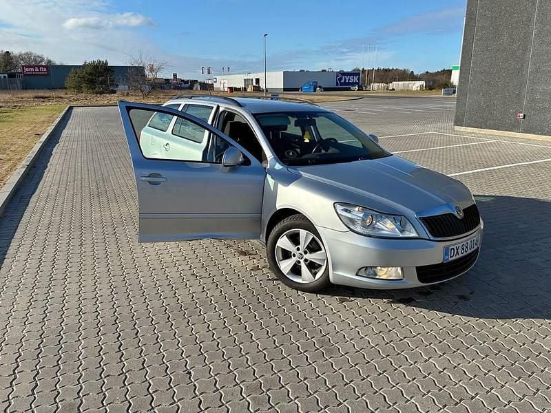 Brugt Skoda Octavia 105 HK (77 kW) 2012 Grå Stationcar