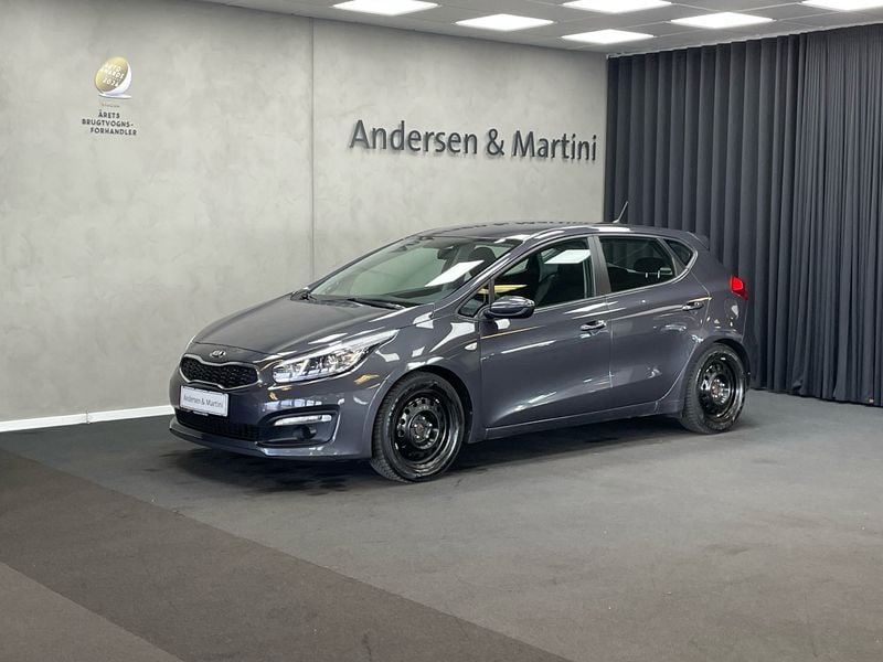 Farve: dark metal Brugt 2016 Kia Ceed Style Hatchback | 94.900 kr. (Fair pris) - Billede 1/4