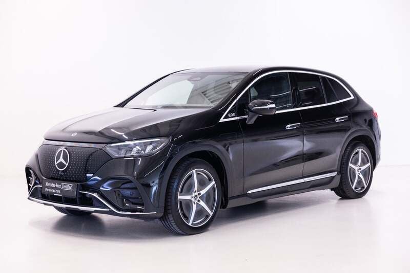 Farve: sortmetal Brugt 2024 Mercedes EQE350 SUV AMG SUV | 639.900 kr. - Billede 1/4