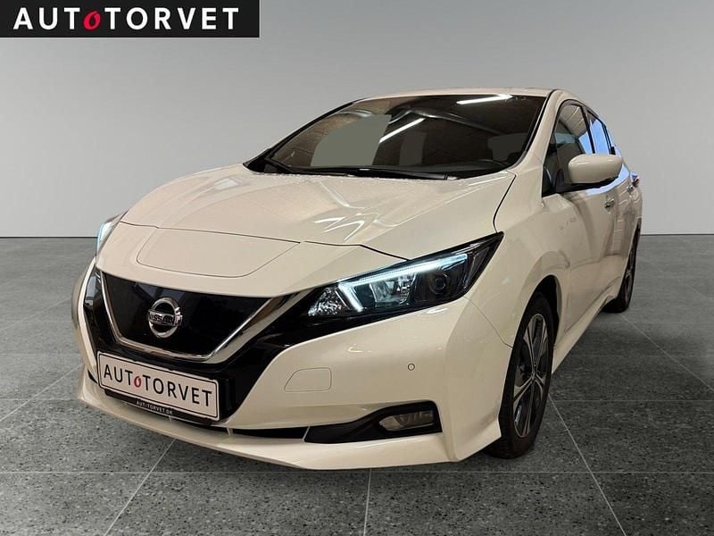 Hvid Brugt 2022 Nissan Leaf N-Connecta Hatchback | 109.700 kr. (God pris) - Billede 1/4