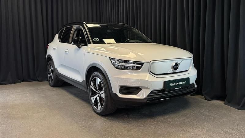 Glacier silver Brugt 2022 Volvo XC40 Plus SUV | 254.900 kr. (Fair pris) - Billede 1/1