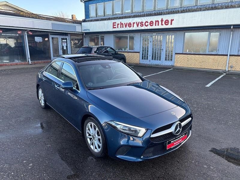 Blåmetal Brugt 2019 Mercedes A200 Progressive Sedan | 279.000 kr. (Lidt for dyr) - Billede 1/4