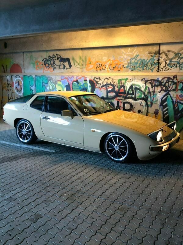 Brugt Porsche 924 1980 Guld Coupe