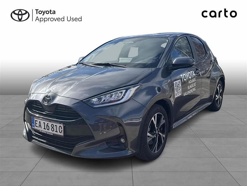Ash grey Brugt 2024 Toyota Yaris Hybrid Comfort Hatchback | 239.900 kr. (Lidt for dyr) - Billede 1/4