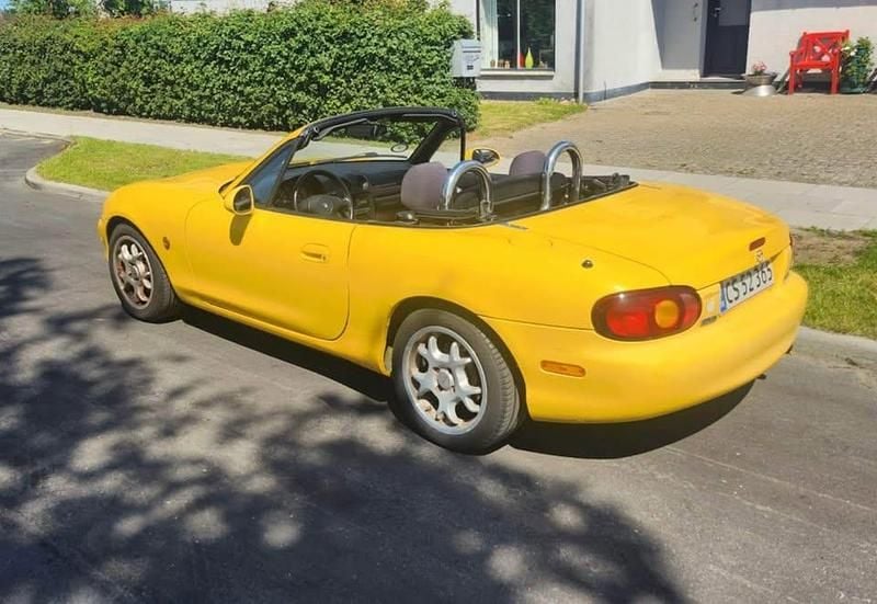 Brugt Mazda MX5 110 HK (80 kW) 2000 Gul Cabriolet