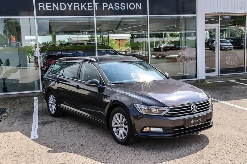 Gråmetal Brugt 2018 VW Passat Comfortline Stationcar | 108.500 kr. (Super pris) - Billede 1/4