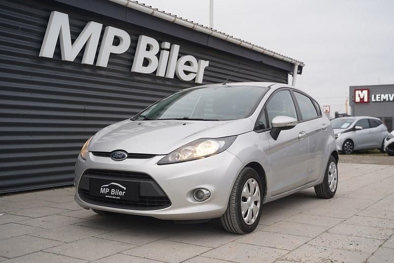 Sølvmetal Brugt 2011 Ford Fiesta Hatchback | 17.500 kr. (Fair pris) - Billede 1/4