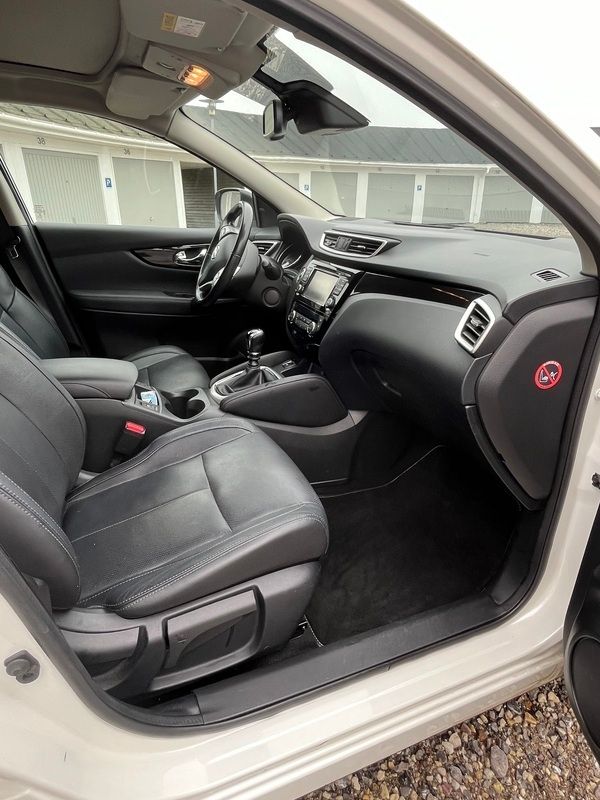 Perlemorshvid Brugt 2016 Nissan Qashqai N-TEC SUV | 121.700 kr. (Fair pris) - Billede 1/10