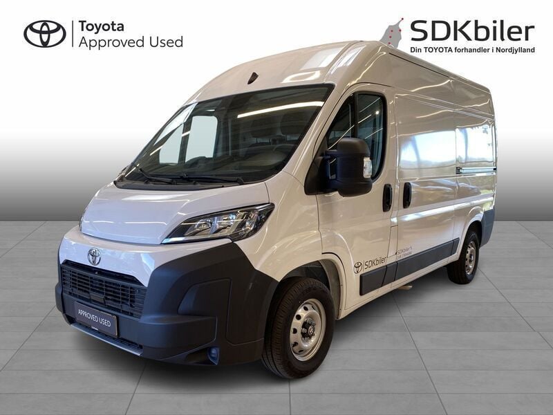 Icy white Ny 2024 Toyota Proace Comfort Van | 264.900 kr. - Billede 1/4