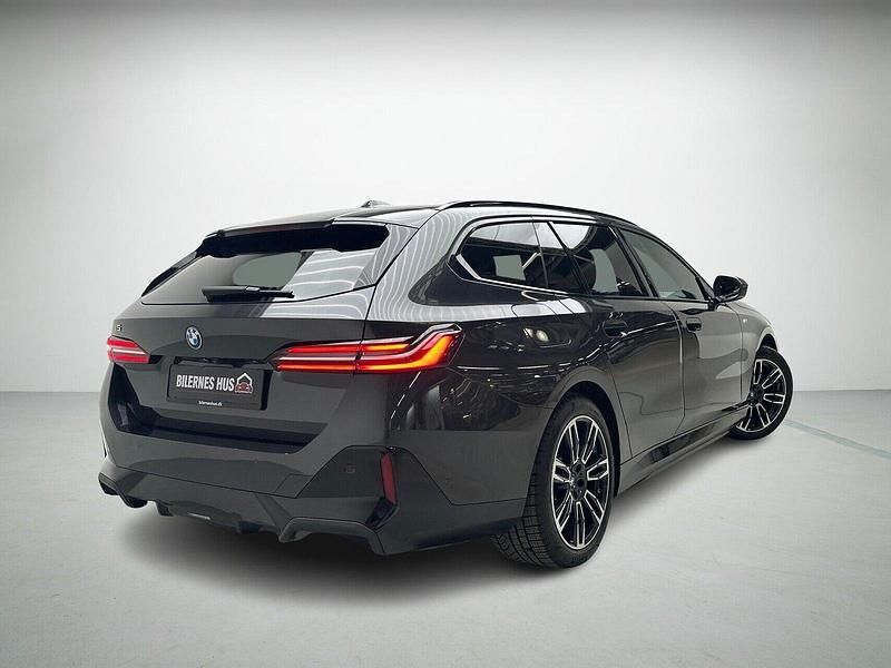 Brugt BMW i5 M Sport 250 kW (340 HK) 2024 Sortmetal Stationcar