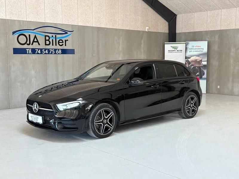 Sort Brugt 2021 Mercedes A250 AMG line Sedan | 269.900 kr. (Fair pris) - Billede 1/4