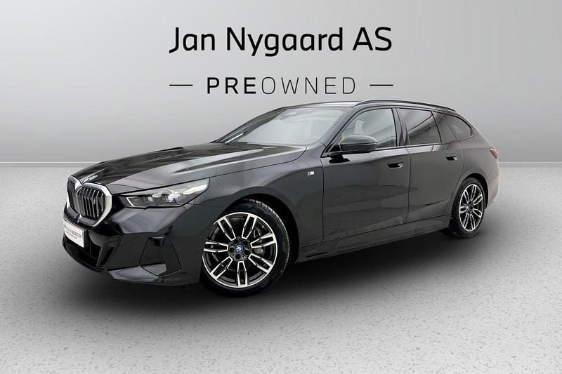 Sortmetal Brugt 2025 BMW i5 M Sport Sedan | 529.000 kr. (God pris) - Billede 1/3