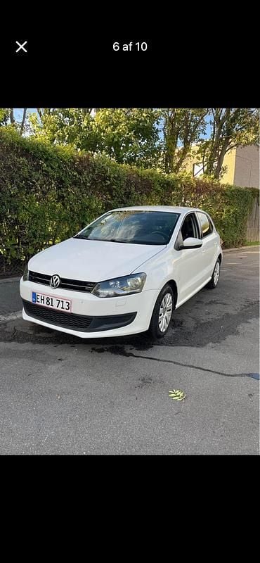 Hvid Brugt 2013 VW Polo Comfortline Hatchback | 48.900 kr. (God pris) - Billede 1/2
