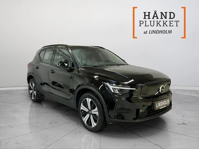Sort Brugt 2022 Volvo XC40 Core SUV | 224.900 kr. (Fair pris) - Billede 1/3