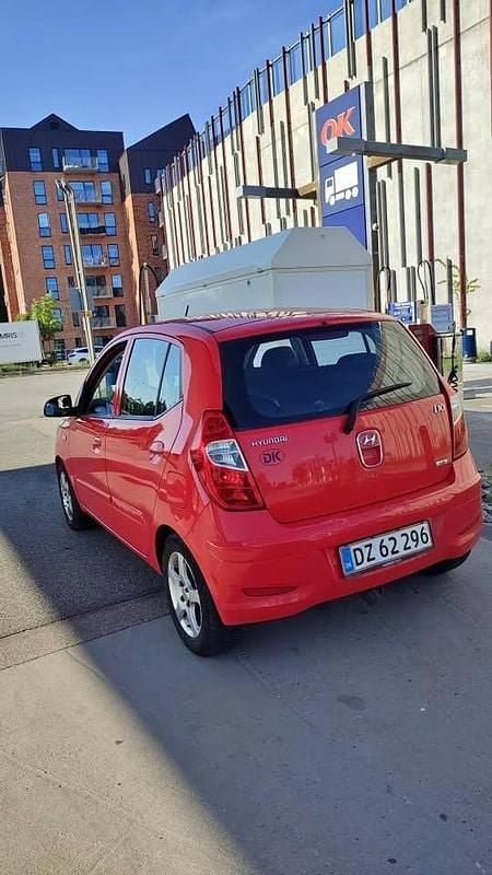 Rød Brugt 2013 Hyundai i10 Hatchback | 25.500 kr. (Fair pris) - Billede 1/4