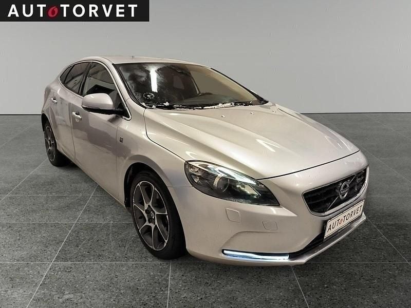 Brugt Volvo V40 Ocean Race 120 HK (88 kW) 2016 Sølvmetal Stationcar