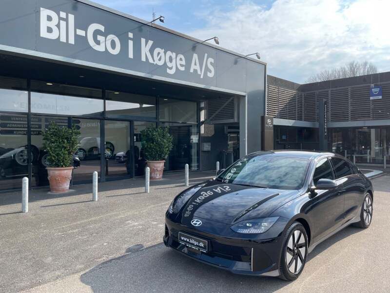 Mørkblåmetal Brugt 2024 Hyundai Ioniq 6 Techniq Sedan | 279.900 kr. (Super pris) - Billede 1/4