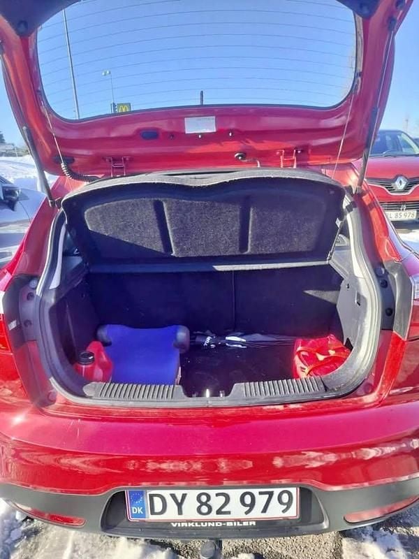 Brugt Kia Rio 85 HK (62 kW) 2013 Rød Hatchback