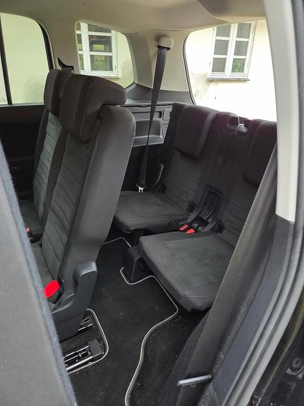 Sort Brugt 2020 VW Touran Comfortline MPV | 214.900 kr. (Super pris) - Billede 1/8