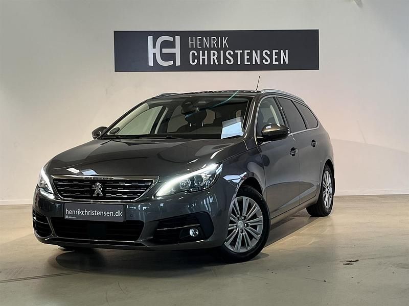 Brugt Peugeot 308 SW Allure 130 HK (95 kW) 2021 Grå platinium Stationcar