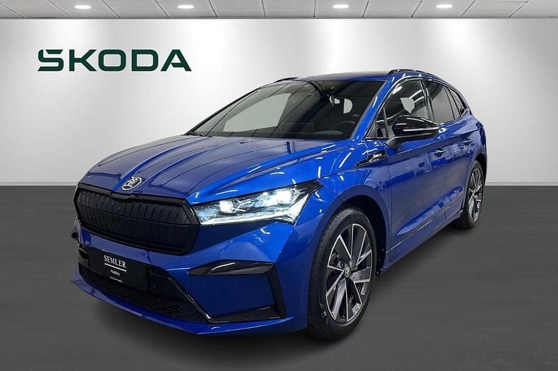 Blåmetal Brugt 2023 Skoda Enyaq iV SportLine SUV | 264.900 kr. (Fair pris) - Billede 1/4