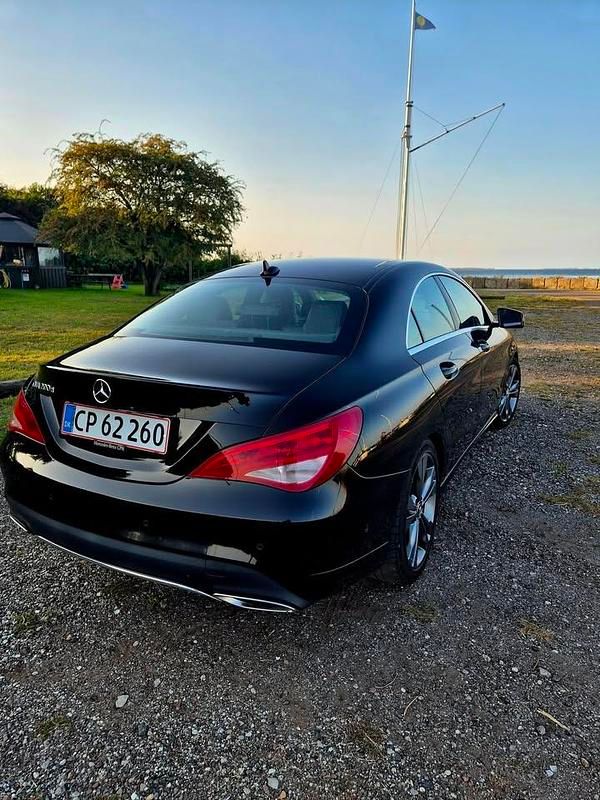 Brugt Mercedes CLA200 136 HK (100 kW) 2019 Sort Coupe