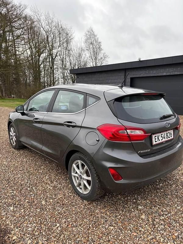 Brugt Ford Fiesta 99 HK (72 kW) 2018 Grå Hatchback