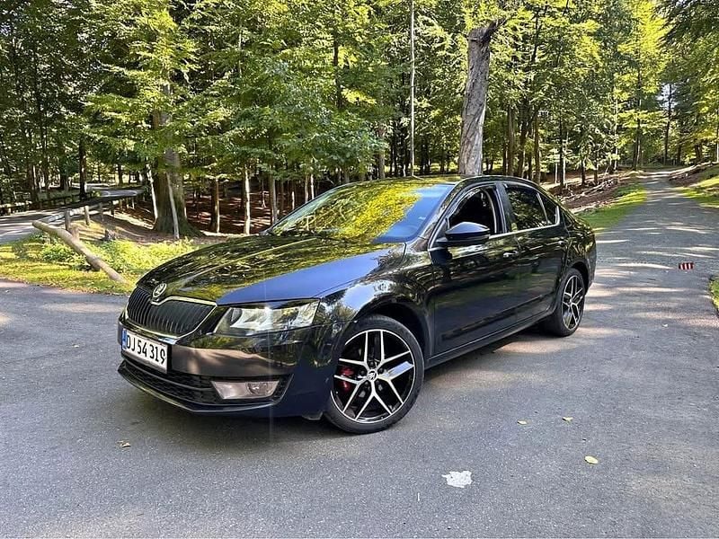 Sort Brugt 2015 Skoda Octavia Elegance Hatchback | 69.995 kr. (Fair pris) - Billede 1/4