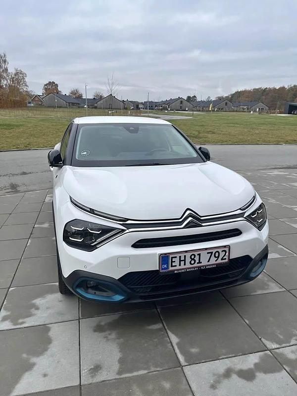 Hvid Brugt 2022 Citroën e-C4 Shine SUV | 123.500 kr. (God pris) - Billede 1/4