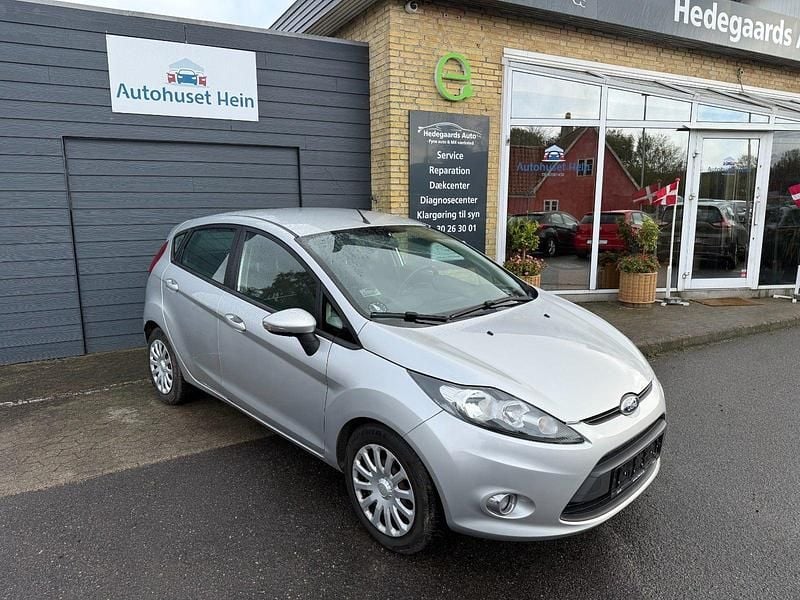 Sølvmetal Brugt 2012 Ford Fiesta Trend Hatchback | 44.800 kr. (Fair pris) - Billede 1/4