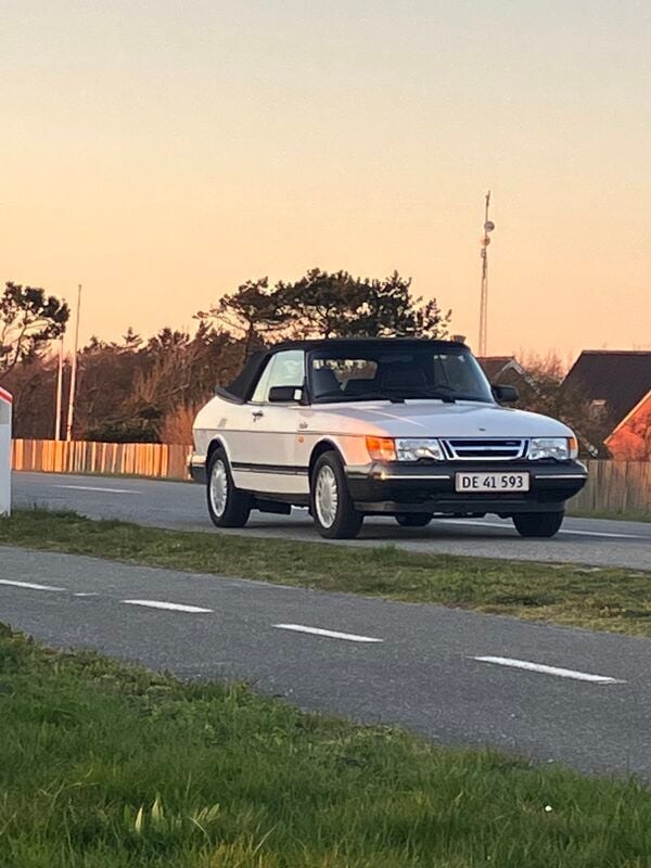 Hvid Brugt 1987 Saab 900 Hatchback | 245.000 kr. - Billede 1/4