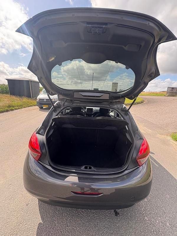 Brugt Peugeot 208 Envy 102 HK (75 kW) 2018 Grå Hatchback